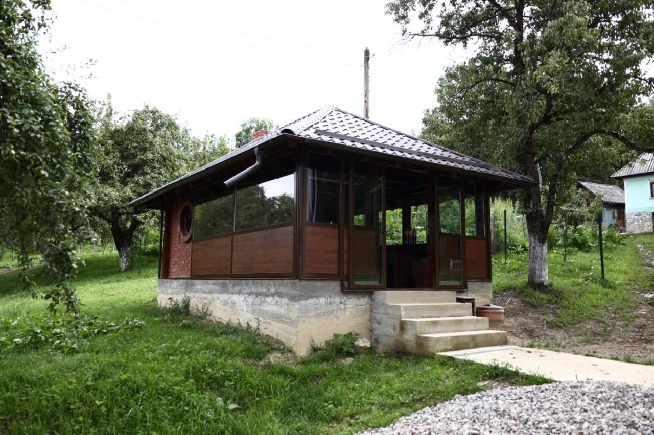Hatasul Bunicului Arefu Exterior photo